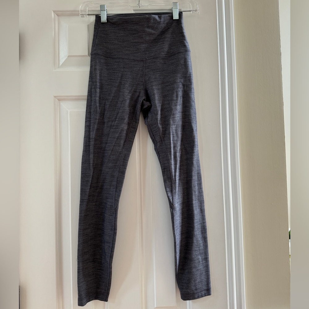 NWOT Lululemon align 28” leggings grey size 4